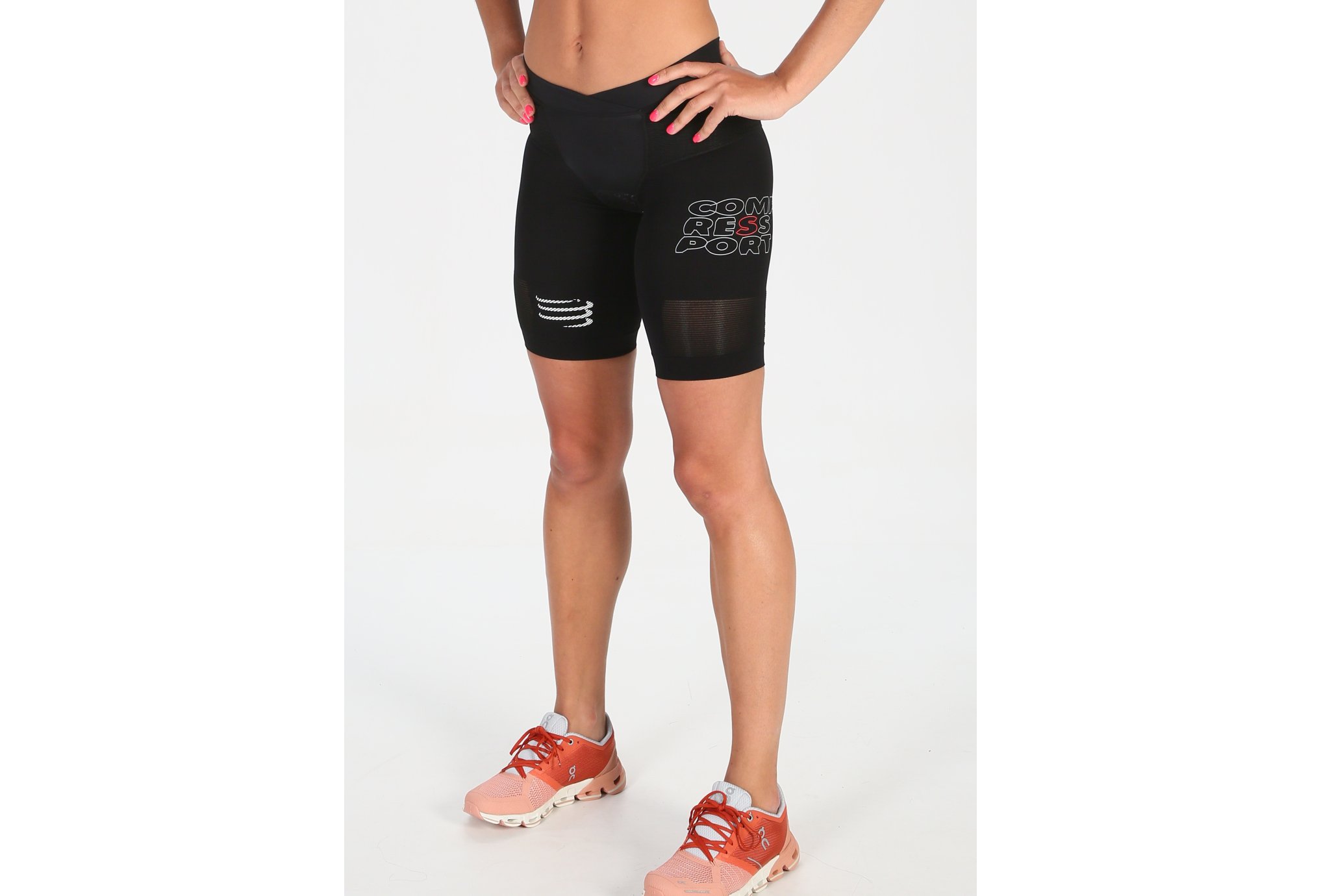 Compressport pantalón corto Triathlon Under Control en promoción