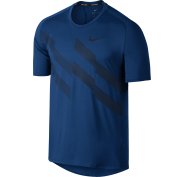 Nike Breathe Seasonal M