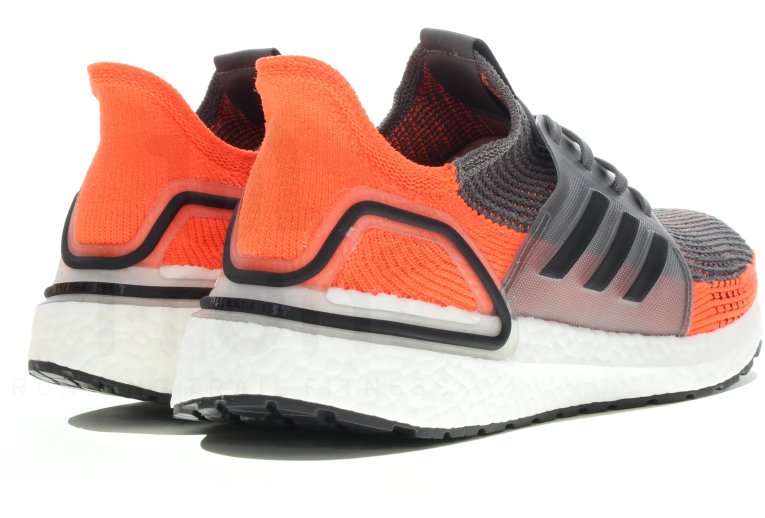 adidas UltraBOOST 19
