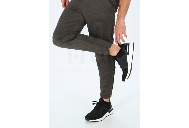 adidas UltraBOOST 19