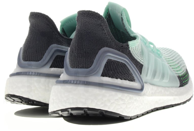 adidas UltraBOOST 19