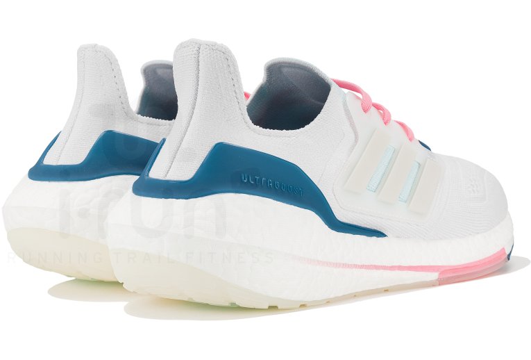 adidas UltraBOOST 22 Damen