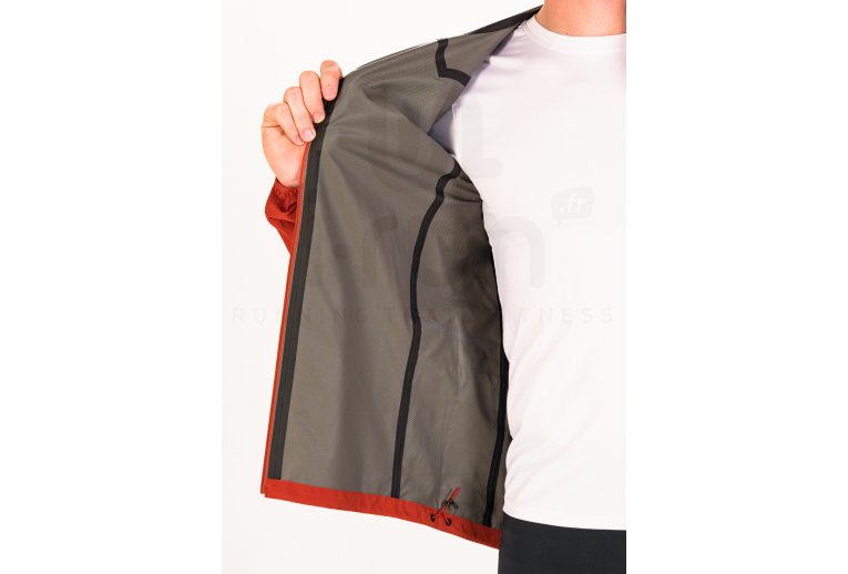 Asics chaqueta Accelerate Waterproof 2.0