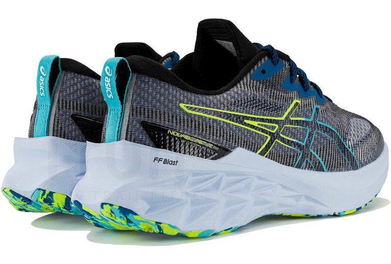 Asics Novablast 2  L.E M