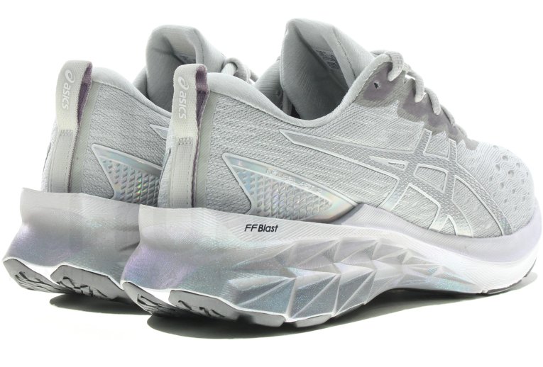 Asics Novablast 2 Platinum Damen
