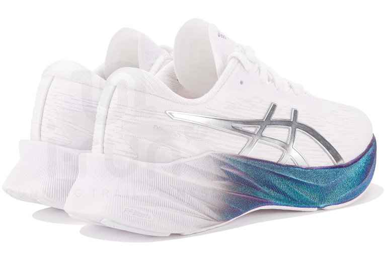 Asics Novablast 3 Platinum Damen
