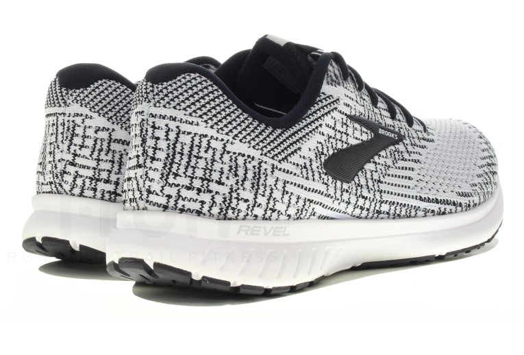Brooks Revel 3