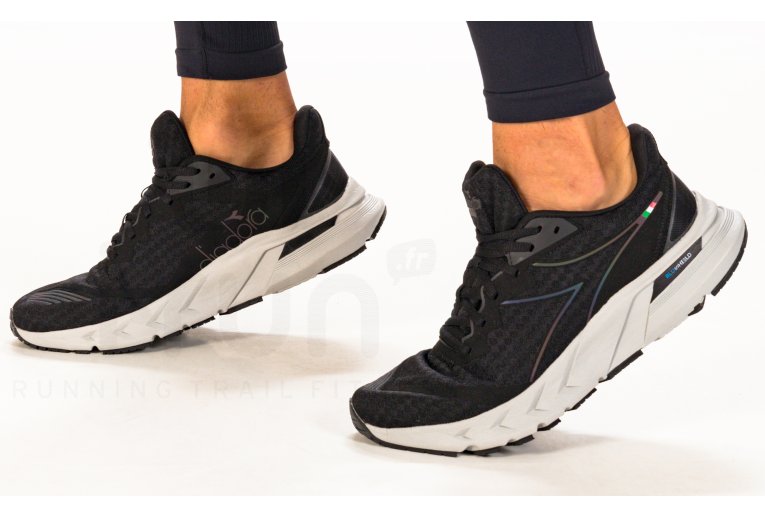 Diadora Mythos Blushield Volo Hip 2 Herren