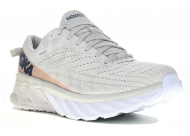 hoka arahi wide