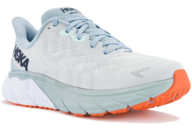 Hoka One One Arahi 6