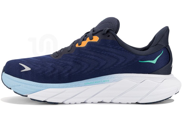 Hoka One One Arahi 6