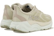 Hoka One One Arahi 8