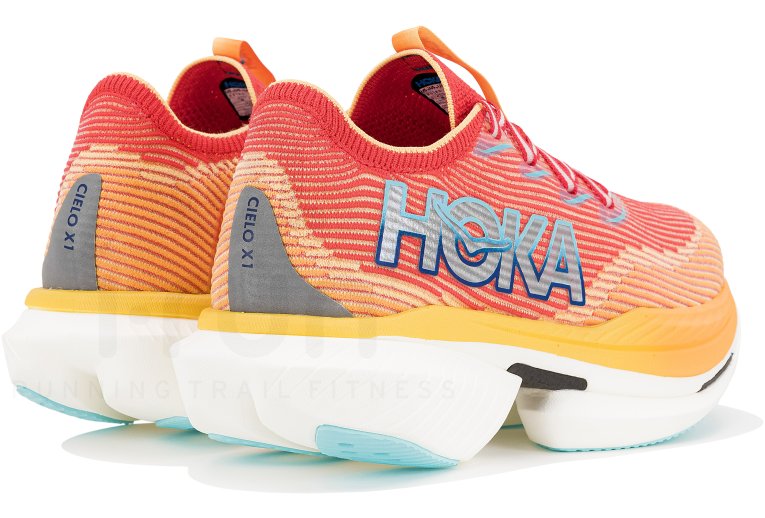 Hoka One One Cielo X1