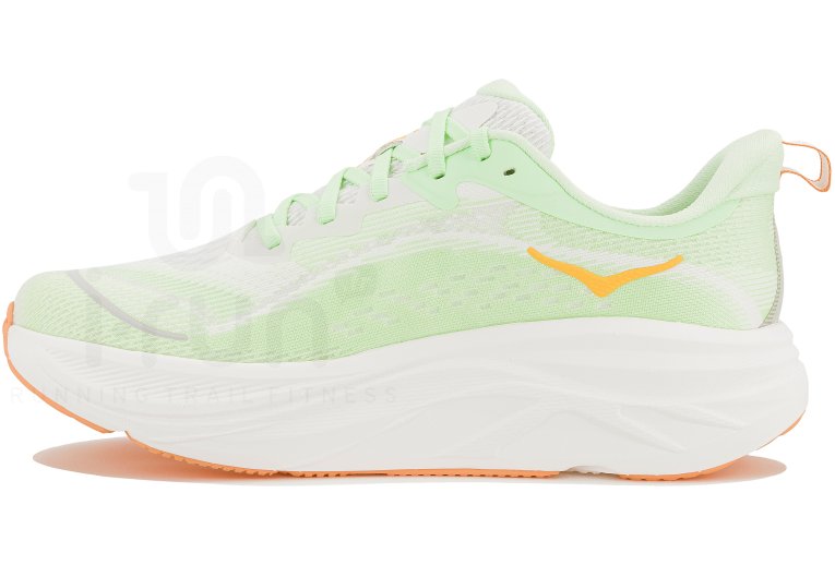 Hoka One One Skyflow