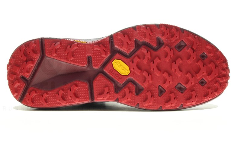 Hoka One One SpeedGoat 3