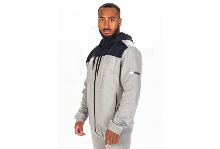 Mizuno Athletic M