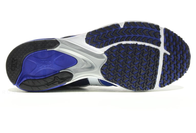 Mizuno Wave Emperor 3