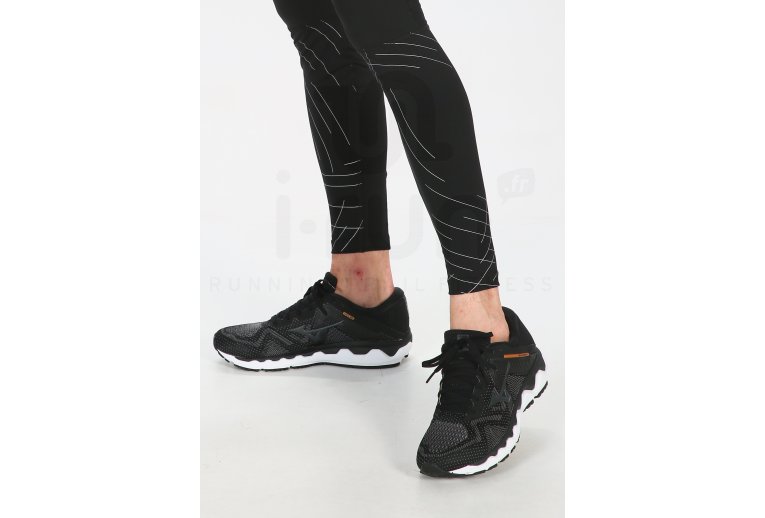 Mizuno Wave Horizon 4