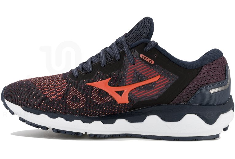Mizuno Wave Horizon 5