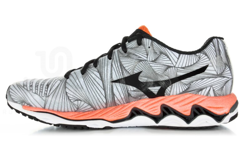 Mizuno Wave Paradox