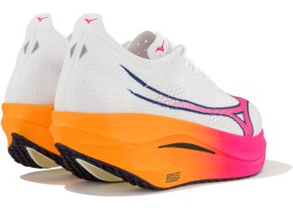 Mizuno Wave Rebellion Pro 3