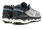 Mizuno Wave Sky 3