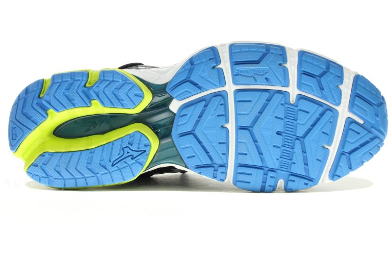 Mizuno Wave Ultima 11