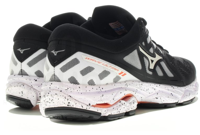 Mizuno Wave Ultima 11