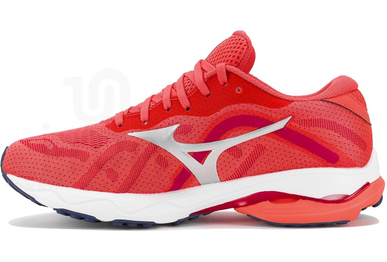 Mizuno Wave Ultima 13