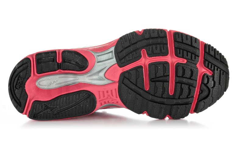 Mizuno Wave Ultima 6