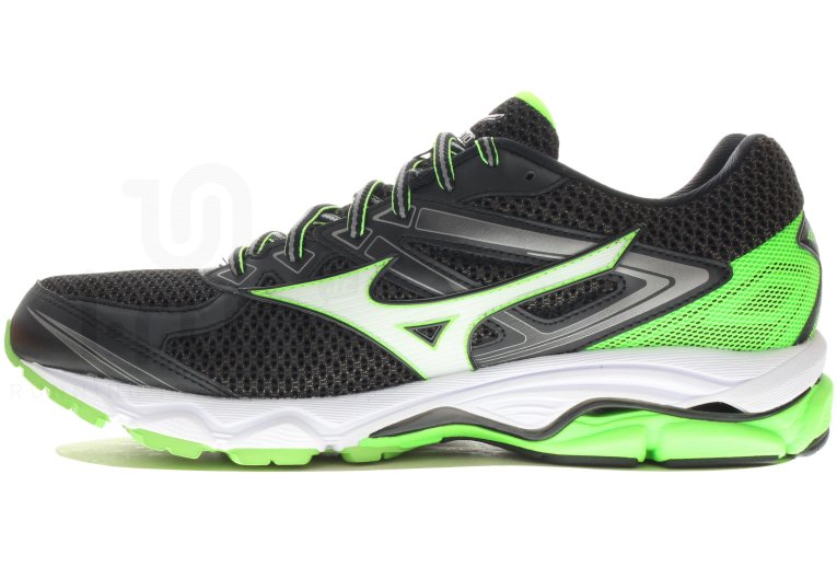 Mizuno Wave Ultima 8