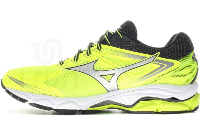 Mizuno Wave Ultima 8
