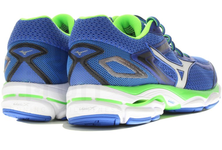 Mizuno Wave Ultima 8