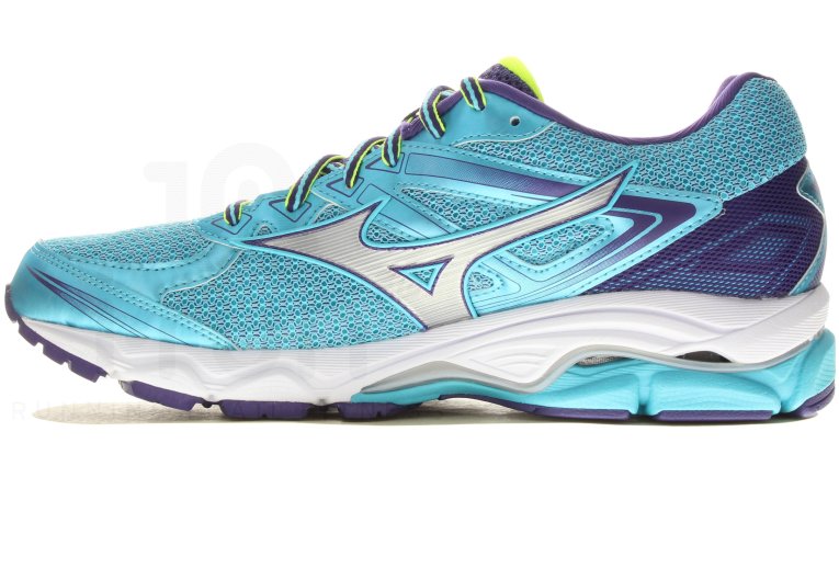 Mizuno Wave Ultima 8