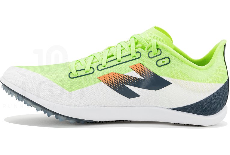 New Balance FuelCell MD500 V9