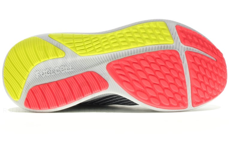 New Balance FuelCell Propel