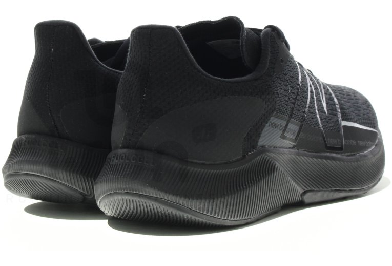 New Balance FuelCell Propel V2