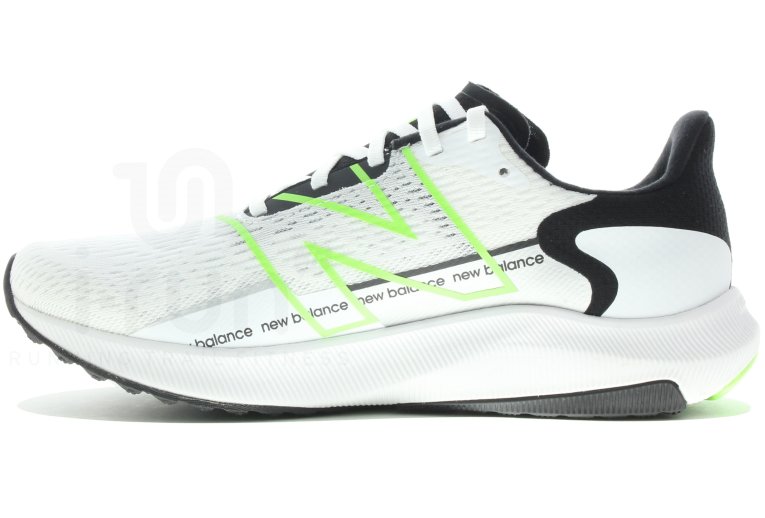 New Balance FuelCell Propel V2