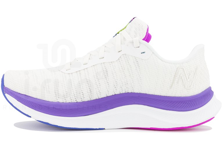 New Balance FuelCell Propel V4