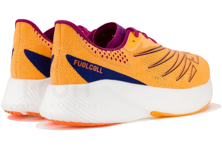 New Balance FuelCell RC Elite v2