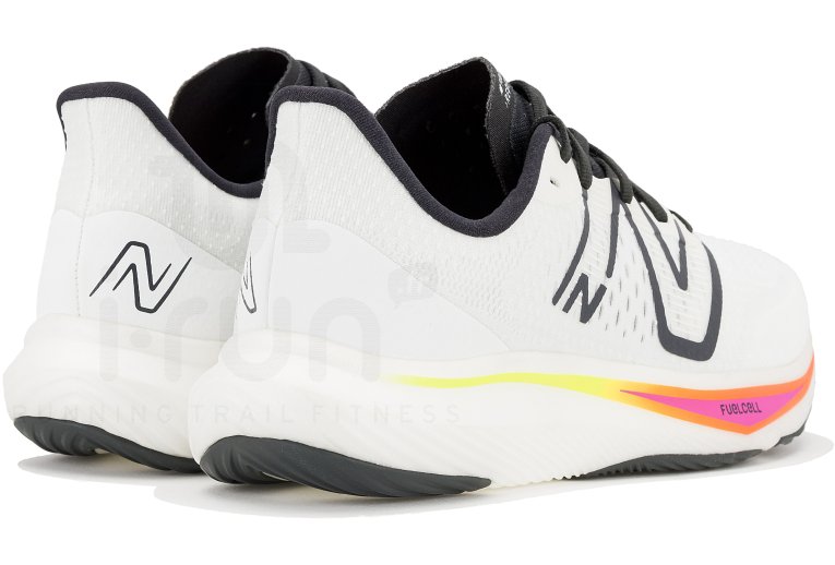 New Balance FuelCell Rebel V3 Herren