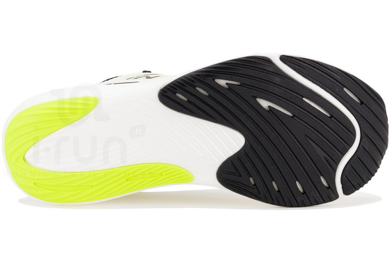 New Balance FuelCell Rebel V3