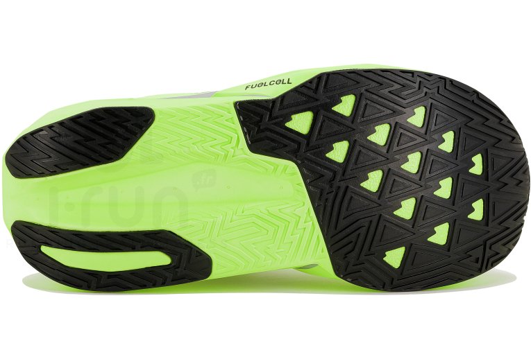New Balance FuelCell Rebel V5