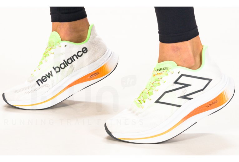 New Balance FuelCell SuperComp Trainer v2 M