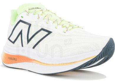 New Balance FuelCell SuperComp Trainer v2 W 