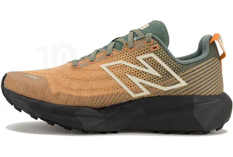 New Balance FuelCell Venym