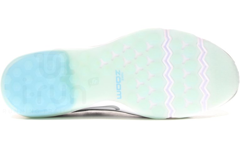 Nike Air Zoom Fearless Flyknit