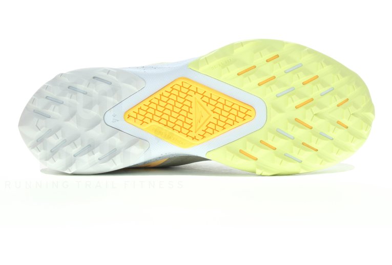 Nike Air Zoom Terra Kiger 6