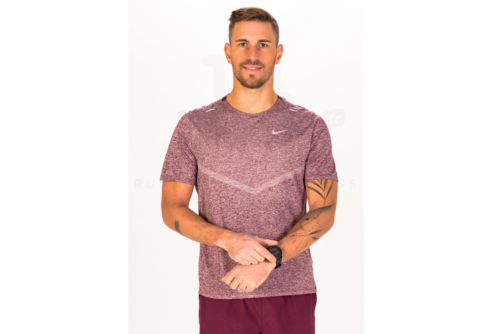 nike breathe rise 365 short sleeve