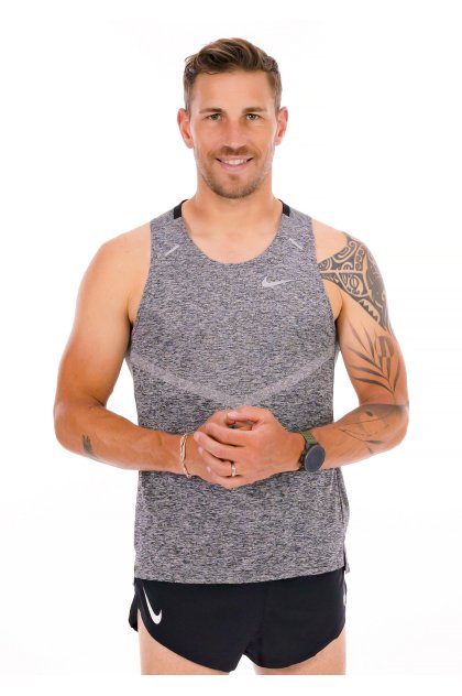 Nike Breathe Rise 365